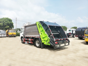 Camion à ordures à compression Dongfeng, véhicule de collecte des déchets avec compacteur hydraulique - Product Image 5