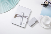 Coffret Cadeau Moderne Minimaliste pour Enseignants – Carnet à Motifs Feuilles, Porte-Cartes de Visite, Design Créatif de Style Culturel