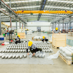 Codo de 90 Grados de Acero Inoxidable 304 316L Forjado Sin Costura de Radio Largo para Tuberías, Resistente a la Corrosión y a Alta Presión - Product Image 2