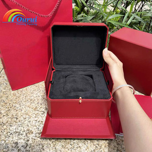 Estuche de reloj rojo premium, juego completo, con cojín de terciopelo suave, embalaje individual para reloj con bolsa de papel a juego y folleto para tienda minorista. - Product Image 6