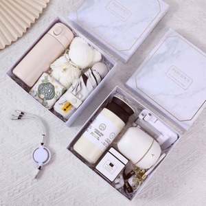 ชุดของขวัญปักลายสีชมพูขนาดเล็กสำหรับธุรกิจ - ชุดกิจกรรมพร้อมแก้วเก็บความร้อน ร่ม และกระเป๋า สำหรับสวัสดิการพนักงานและของขวัญลูกค้า - Product Image 4