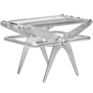 Trampa para Topos y Ratas Tipo Tijera, Reutilizable, de Acero, Fácil de Instalar, con Éxito de Caza Rápido y Limpio, y Potente Mecanismo de Empuje - Product Image 1