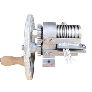 Máquina Manual para Dividir Bambú con Múltiples Ranuras, Fabricante de Tiras de Bambú para Tejido en Casa o Pequeños Talleres - Product Image 1