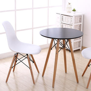 Mesa de Comedor Redonda Moderna con Patas de Madera y Superficie Negra para Sala de Estar, Uso Doméstico, Mueble Combinado Estable - Product Image 1
