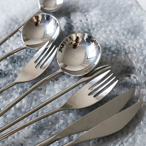 Ensemble de couverts Jinhui Industrial de style japonais en acier inoxydable 304, finition dorée polie miroir, couteau, fourchette et cuillère - Product Image 4