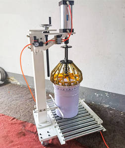 Machine pneumatique pratique d'agrafe de cachetage de couverture de <span class=keywords><strong>panier</strong></span> de fleur de baril de convoyeur pour le seau en métal de chapeau en métal - Product Image 3