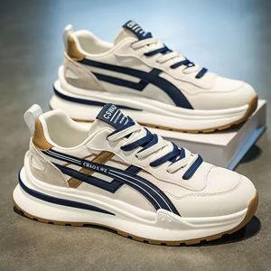 รองเท้าวิ่งผู้ชายรุ่นใหม่ปี 2025 น้ำหนักเบา ดีไซน์ทันสมัย เหมาะสำหรับวัยรุ่น รองเท้าลำลองเดินเล่น รองเท้าสเก็ตบอร์ดเสริมส้น รองเท้าพื้นเรียบสำหรับกิจกรรมกลางแจ้ง - Product Image 1