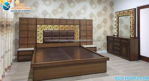 Juego de Muebles de Dormitorio de Lujo Estilo Europeo, Juego de Cama de Madera Maciza Hecho a Mano, Muebles de Dormitorio Clásicos Acolchados de Última Generación, Nueva Zelanda - Product Image 3