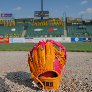 Gants <span class=keywords><strong>de</strong></span> <span class=keywords><strong>baseball</strong></span> en cuir OEM <span class=keywords><strong>Franklin</strong></span> 115 personnalisés pour l'extérieur, jet droit, légers, durables avec logo et couleur personnalisés - Product Image 2