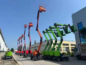 Mobiele hoogwerker op aanhanger met automatische nivellering - Product Image 5