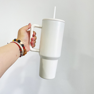 H3.0 de 40oz blanc Sublimation de couleur vive gobelets en acier inoxydable à double paroi <span class=keywords><strong>avec</strong></span> <span class=keywords><strong>couvercle</strong></span> <span class=keywords><strong>plat</strong></span> et poignée - Product Image 4