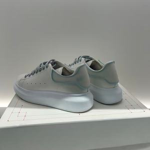 Chaussures de sport de haute qualité, originales, de marque, pour hommes et femmes, confortables, luxueuses, légères, respirantes, en maille PU, Mcqueenes, pour la course à pied - Product Image 2