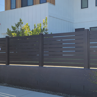 Décorations de pointe pour clôture à piquets en alliage d'aluminium sur mesure, écologiques, finition grain de bois noir et blanc, pour la cour avant de la maison et l'allée.