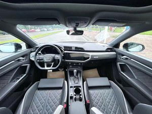 <span class=keywords><strong>Audi</strong></span> <span class=keywords><strong>Q3</strong></span> Usata 2024 Molto Apprezzata SUV 5 Porte 5 Posti Benzina Turbo Edizione Speciale Automatica Interni in Pelle Guida a Sinistra Touch LED Panoramica - Product Image 5