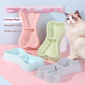 Pet tigela dupla; gato e cão tigela de plástico em forma de osso; Bacia antiderrapante para alimentação e rega - Product Image 6