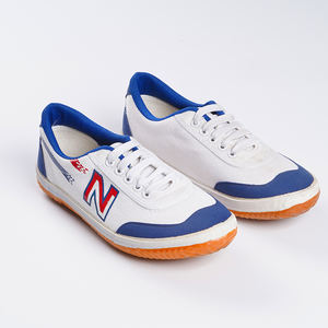 Chaussures de Kung Fu <span class=keywords><strong>Shaolin</strong></span> en toile avec logo personnalisé, antidérapantes, blanches et noires, pour arts martiaux Wushu, pour femmes et hommes chinois, tendance - Product Image 3