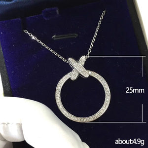 Elegante Collana con Ciondolo a Croce per Donne, Stile Europeo, Collana alla Moda - Product Image 5