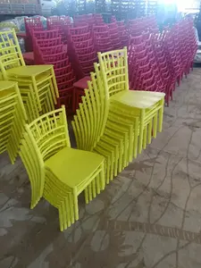 Stapelbare Duurzame En Stevige Plastic Stoelen Voor Kinderen Indoor Restaurants Feeststoel