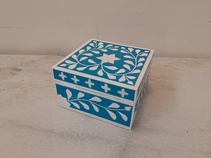 Square Blue White Floral Jewelry Box Oriental Carved Cardboard Storage Case Decorative Home Decor Bedroom Use - Product Image 1