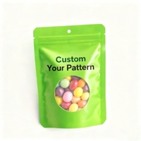 Sachet debout Doypack de bonbons lyophilisés noir mat imprimé personnalisé Sacs d'emballage alimentaire en mylar avec fenêtre transparente