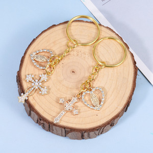 Porte-clés de luxe en forme de cœur avec strass et perles, pendentif croix Vierge Marie pour femme, porte-clés de voiture doré, porte-clés de sac à dos - Product Image 3