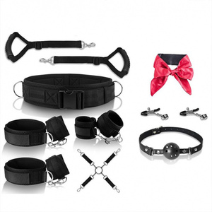 Ayarlanabilir Kelepçe Ayak Bileği Uyluk Kelepçeleri Ağızlık Göz Bağı 9 Parça Set Kısıtlama Kitleri Seks Köleliği BDSM Kadın Yetişkin Seks Oyuncakları Çiftler İçin - Product Image 3