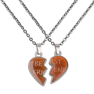 2025 nouveau collier pendentif coeur brisé en acier inoxydable Offre Spéciale de haute qualité mignon humeur époxy changement de couleur meilleur ami collier - Product Image 4