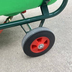 Spruzzatore Agricolo in Plastica ad Alta Produttività da 100L, Montato su Trattore, con Barra Nebulizzatrice, Motore <span class=keywords><strong>a</strong></span> <span class=keywords><strong>Benzina</strong></span> e Pompa - Product Image 5