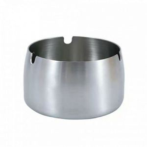 Cendrier en acier inoxydable personnalisé avec logo Vente en gros Cendrier coupe-vent et anti-chute pour salon, hôtel et restaurant - Product Image 1