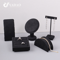 Présentoir noir de luxe pour bijoux à bricoler soi-même Collier en daim personnalisé Boucle d'oreille Bracelet Bague Bijouterie Présentoir de vitrine