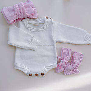 <span class=keywords><strong>Barboteuse</strong></span> tricotée fine <span class=keywords><strong>pour</strong></span> nouveau-né, col boutonné, broderie héritage, tenue de rentrée personnalisable, première tenue, jambes courtes, combinaison tricotée - Product Image 1