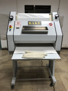 Hot bán dài bột moulder đúc cuộn bánh mì nướng Baguette làm hình thức định hình máy ép - Product Image 3