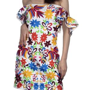 ชุดเดรสสั้นปักลายดอกไม้แบบเปิดไหล่สำหรับผู้หญิง รุ่นใหม่ OEM สำหรับฤดูร้อน เหมาะสำหรับงานปาร์ตี้ - Product Image 6