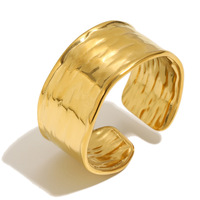 Wasserdichter, langlebiger, nicht verblassender, trendiger, modischer, individueller, vergoldeter 18K Gold runder Edelstahl-Damenring als Geschenk.