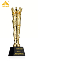 Trophée Couronne Étoile Dorée Gravée Durable 2026 – Artisanat Métallique Plaqué Or avec Base Noire – Prix Sportif pour Champion et Vainqueur – Vente Chaude