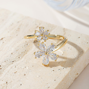 Vergoldeter Birnenförmiger CZ Doppelblumen-<span class=keywords><strong>Ring</strong></span>, Offen und Verstellbar, Eleganter Blumenschmuck für Alltag, Hochzeit und Feiern - Product Image 3