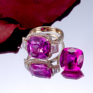 Bague Messi Jewelry MSR-805 en or jaune 14 carats avec saphir rose de laboratoire - Product Image 2