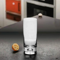 Gobelet en verre à bulles de soda et chaux, soufflé à la main, à la mode