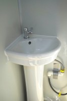 Toilette unique portable moderne pour l'extérieur écoles parcs salles de bains extérieur conteneur maisons bureau panneau sandwich durable