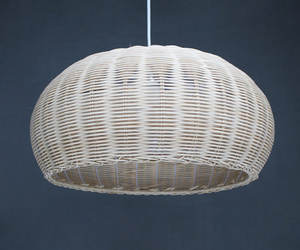 Abat-jour suspendu en rotin écologique fait à la main style design du milieu du siècle pour la décoration de la maison fabriqué au Vietnam - Product Image 2