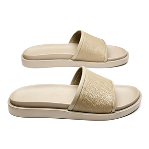 Sandales d'été pour hommes de style coréen en cuir véritable beige antidérapantes, simples et tendance pour l'extérieur, décontractées, plage, claquettes en cuir personnalisées - Product Image 3