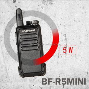 Walkie Talkie Profesional BF-R5 Mini en Inglés, Frecuencia UHF, Potencia de Salida de 2W, Resistente al Agua IPX-1, Venta al Por Mayor - Product Image 5