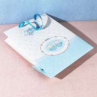 Sacs cadeaux en papier cartonné blanc recyclé de luxe personnalisés avec poignées, impression CMYK