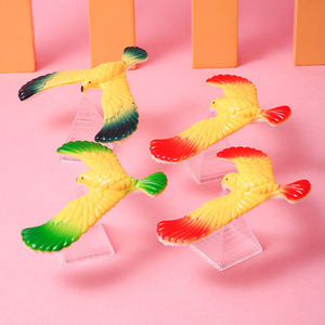 Jouet d'aigle équilibré en plastique, jouet éducatif classique pour enfants, oiseau équilibré pour le plaisir des enfants - Product Image 3