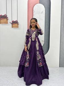 Oferta Especial de Festival: Top Corto de Diseño, Ropa de Moda para Fiestas y Estilo Diario, Disponible a Buen Precio - Product Image 3
