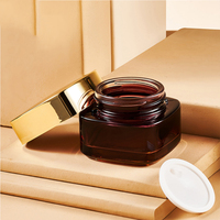 En stock – Flacon pompe carré épais en verre ambré ou transparent pour huile essentielle, sérum, huile à barbe ou lotion, avec couvercle doré – 30 ml, 50 ml, 100 ml