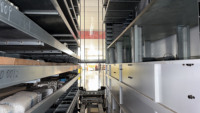 Sistema de Almacenamiento Vertical Inteligente con Módulo de Elevación, Control PLC, Software WMS, Capacidad de 1000 kg, Construcción de Acero Q235 para Recolección de Piezas