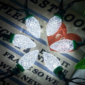 Guirlandes lumineuses LED C9 de Noël, style fraise coloré, 220V, décorations de fêtes en extérieur, style guirlande - Product Image 3