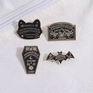 Gran oferta de murciélago Retro oscuro de Halloween para Pin de solapa, Pin de sombrero de aleación de Zinc niquelado para manualidades de Metal o regalo - Product Image 3