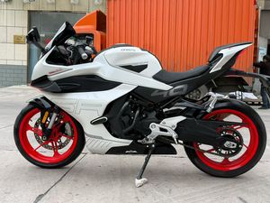 <span class=keywords><strong>Moto</strong></span> à essence 450SR avec moteur quatre cylindres de 450 cm³, injection de carburant, refroidissement par eau, équipée de ABS, alimentée à l'essence - Product Image 5
